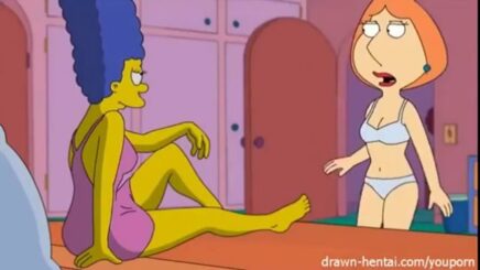 Marge Simpson fucks the whore Lois Griffin