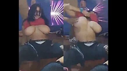 Tetona borracha se desnuda en la Discoteca