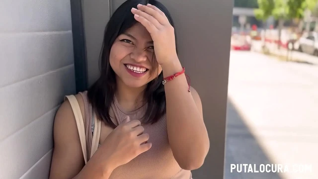 Pillé en la calle a Yvonne una boliviana muy inocente y traviesa