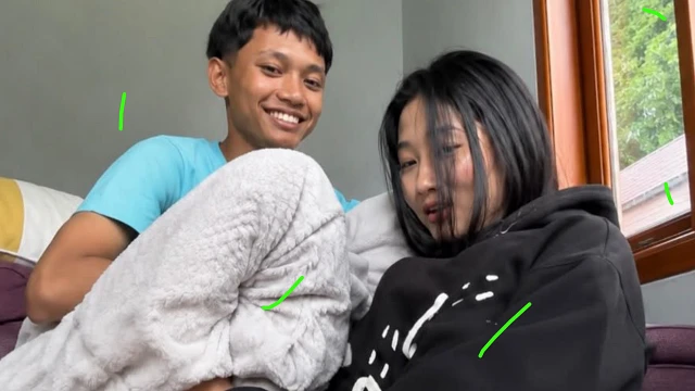 Yank Uwes Yank He films himself having sex with his partner